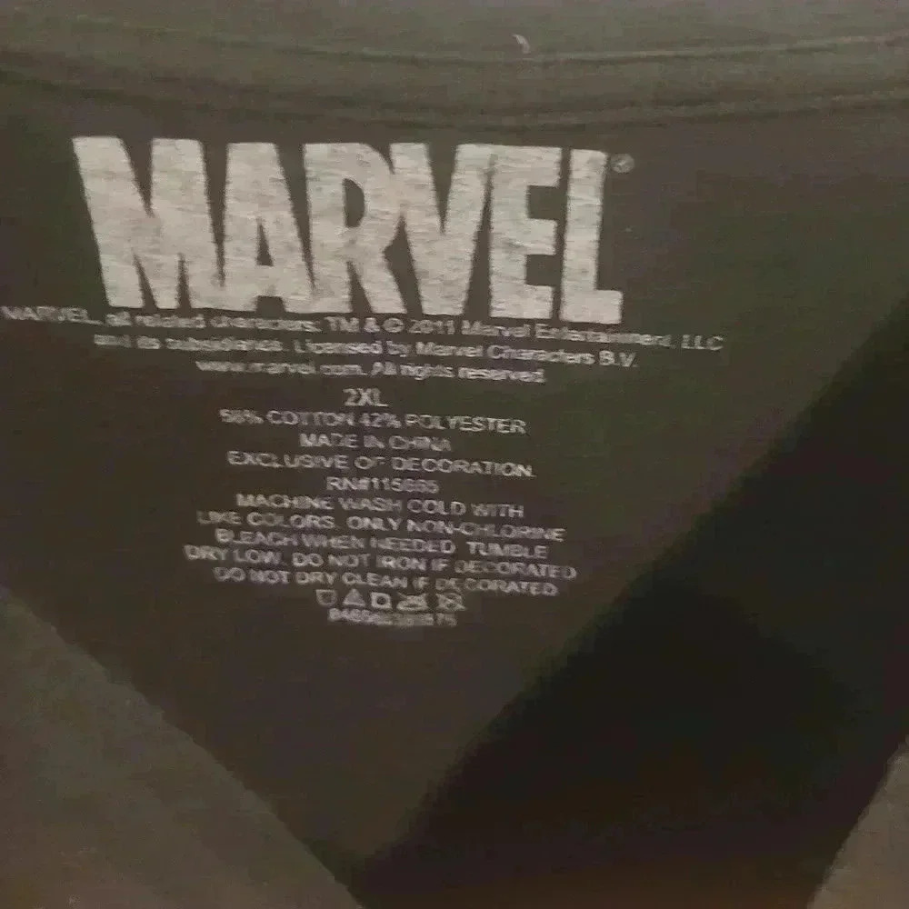 Marvel Punisher Tee Shirt  Long Sleeve 2 Tone Men's Size 2XL - Picture 2 of 3